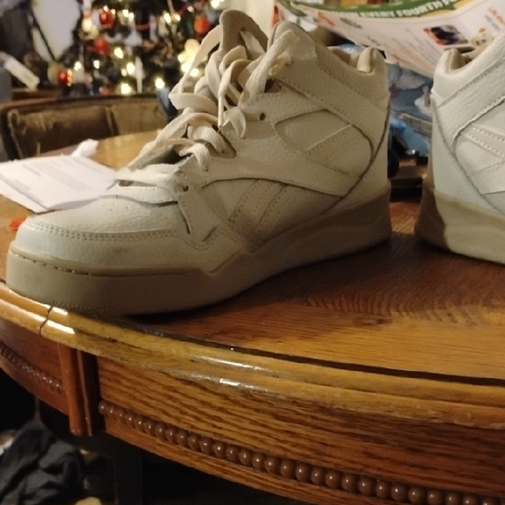 Reebok Women's Beige High-Top Sneakers